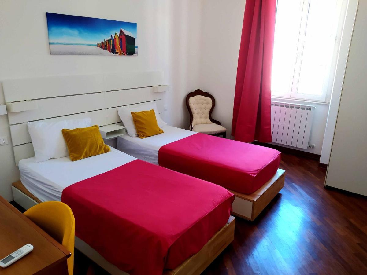 Stanza Con Bagno Ed Accesso Privati Otel Trieste Dış mekan fotoğraf